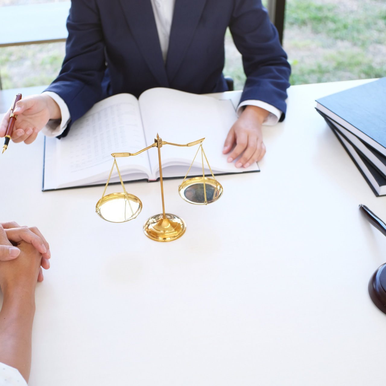 Alimenty a pełnoletność dziecka – do kiedy trzeba płacić i jak je zakończyć?